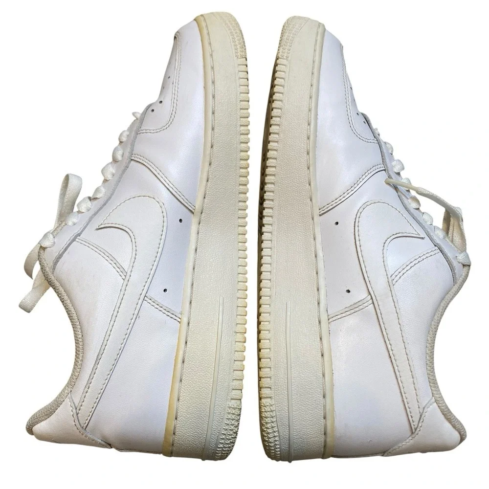 Nike Air Force 1 Leather Athletic Shoes Men 8.5 EU 42 White Leather Low Top